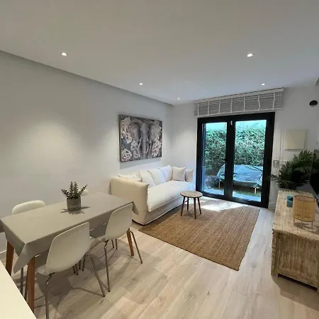 Apartament Avinguda Madrid 27 Bajos 1ª