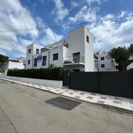 Avinguda Madrid 27 Bajos 1ª * Platja d'Aro