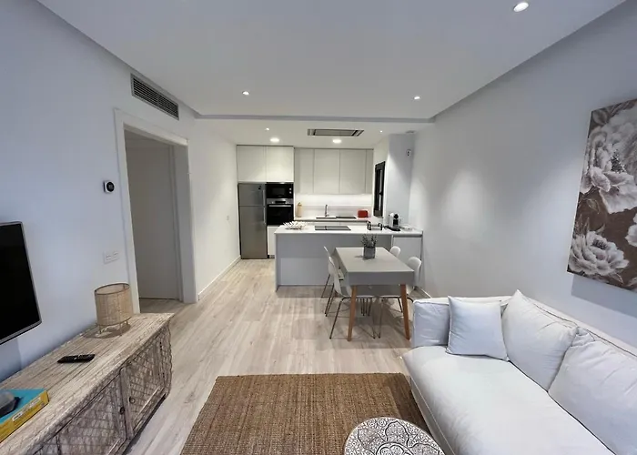 Avinguda Madrid 27 Bajos 1ª * Platja d'Aro (Playa de Aro)