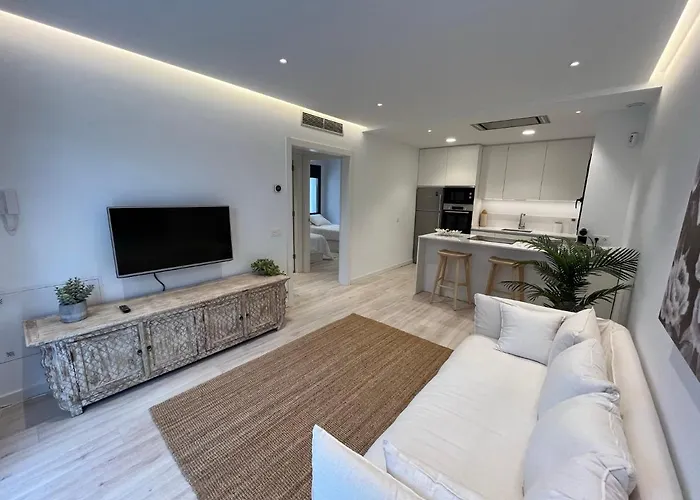 Avinguda Madrid 27 Bajos 1ª Daire *