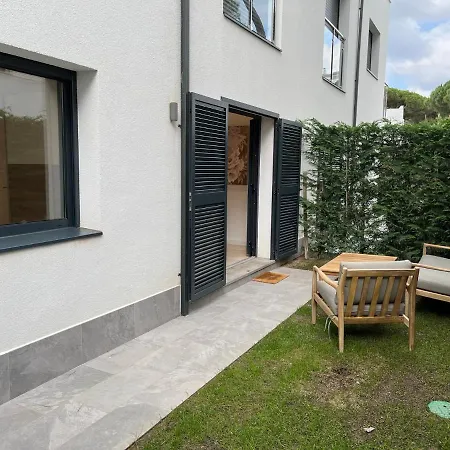 Avinguda Madrid 27 Bajos 1ª 普拉加德阿罗