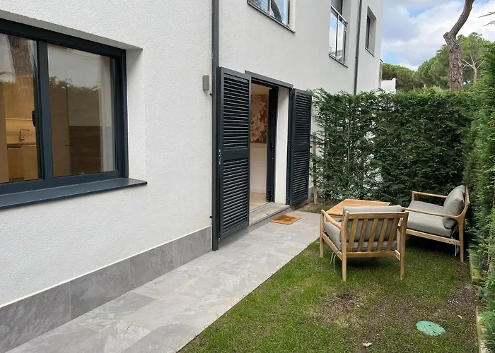 Avinguda Madrid 27 Bajos 1ª 普拉加德阿罗